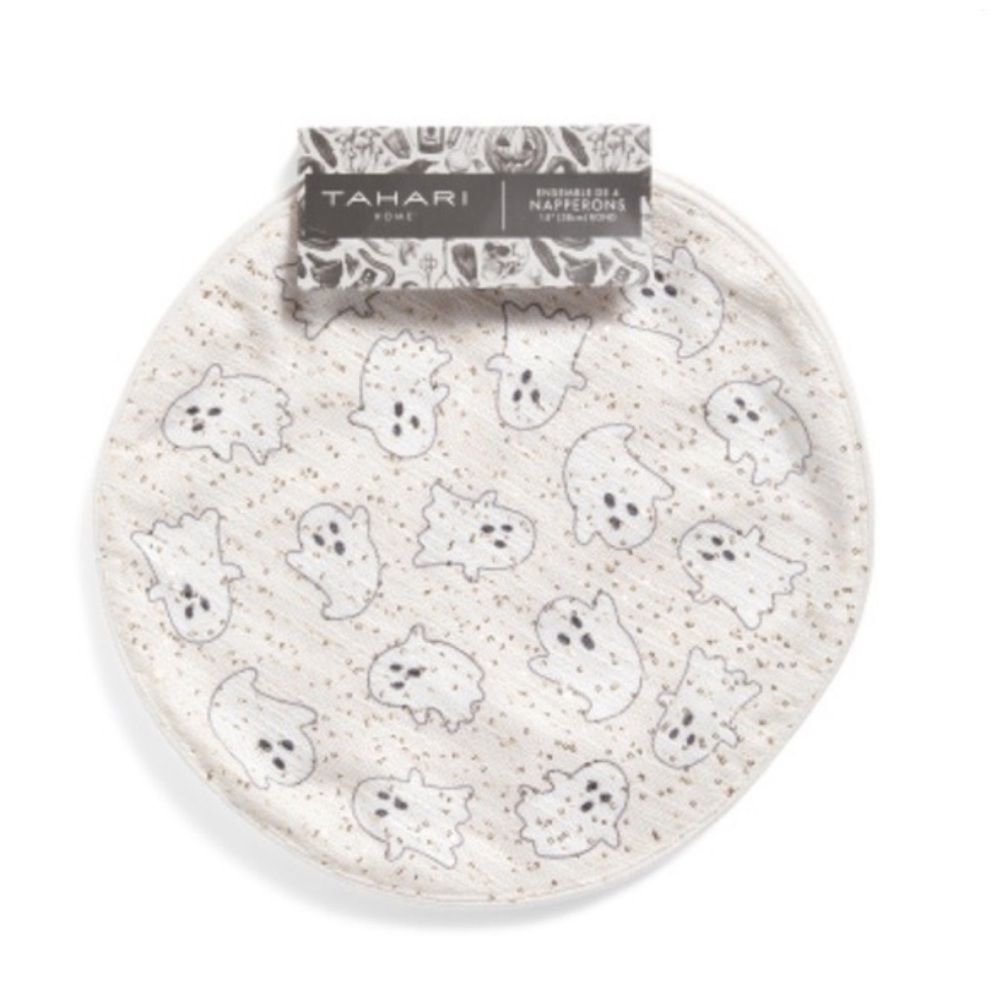 👻 NWT Tahari Home Ghost Sequin Placemats Set of 4